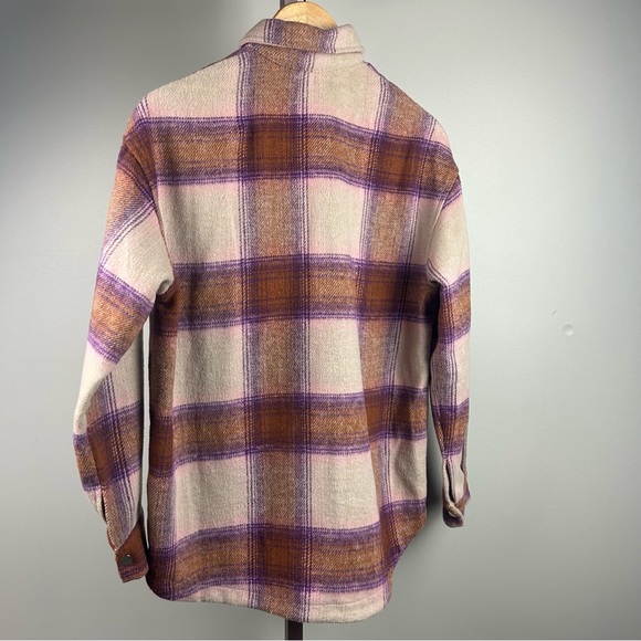 Bailey Rose Shacket - Picture 3 of 7